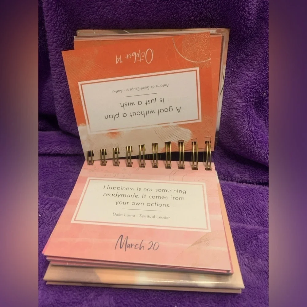Ryve Gold Spiral Inspirational Quote Daily Calendar New